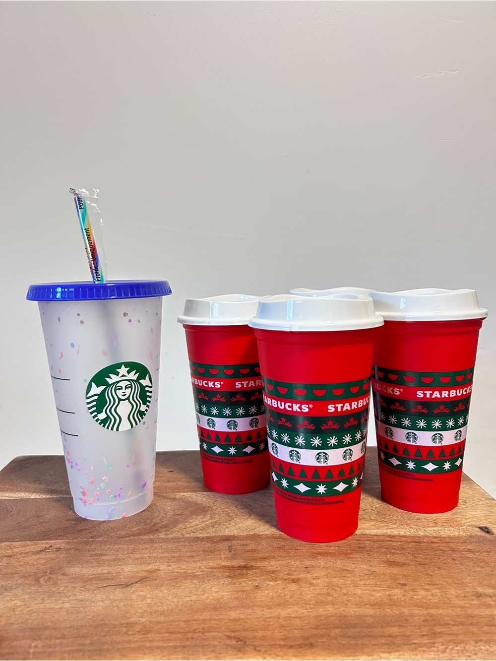 New Starbucks Cups Pride Cold Cup Holiday Lid Straw Confetti Plastic